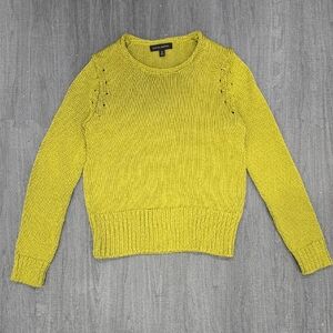 Banana Republic Chartreuse Crew Neck Sweater Small